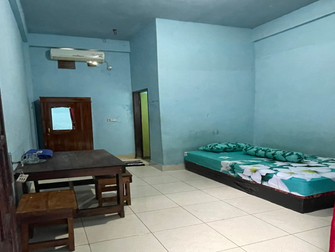 Bedroom 1, EXPRESS O 91669 Kost Amel, Parepare