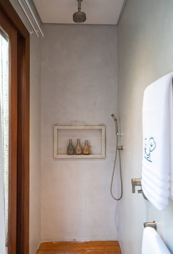 Bathroom 5, Vila Almesca, Porto Seguro