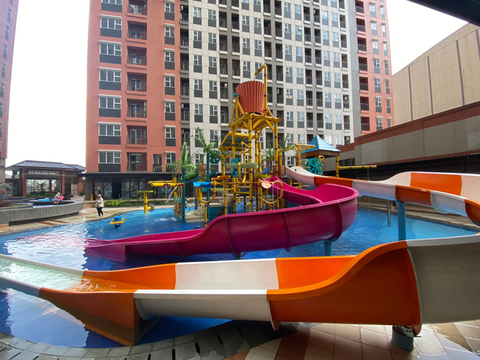 Family & Kids, Apartemen Transpark Juanda by RR Rooms, Bekasi