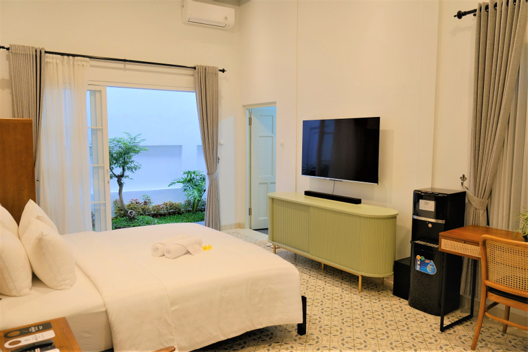 Bedroom 27