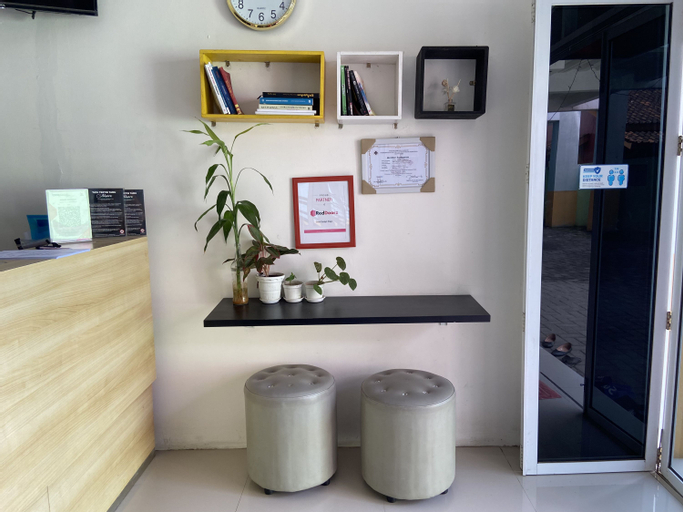 Public Area 5, RedDoorz near RSUD Margono Purwokerto 3, Banyumas