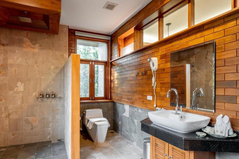 Bathroom 5, Vanasin Residence, Muang Tak