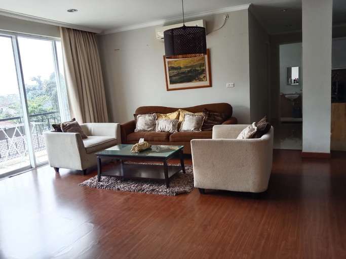 Others 3, 3 BR Apartment Near Shopping Malls, South Jakarta