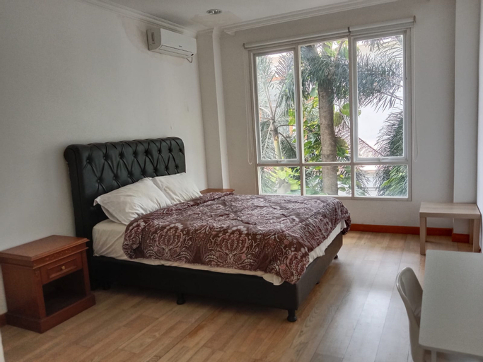 Bedroom 2, 3 BR Apartment Near Shopping Malls, South Jakarta