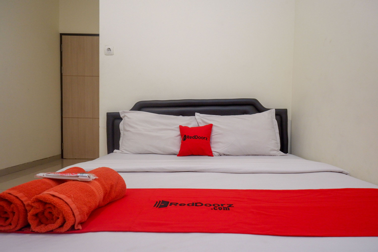 bedroom 11