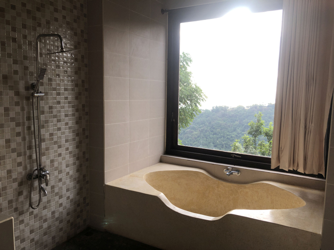Bathroom 6