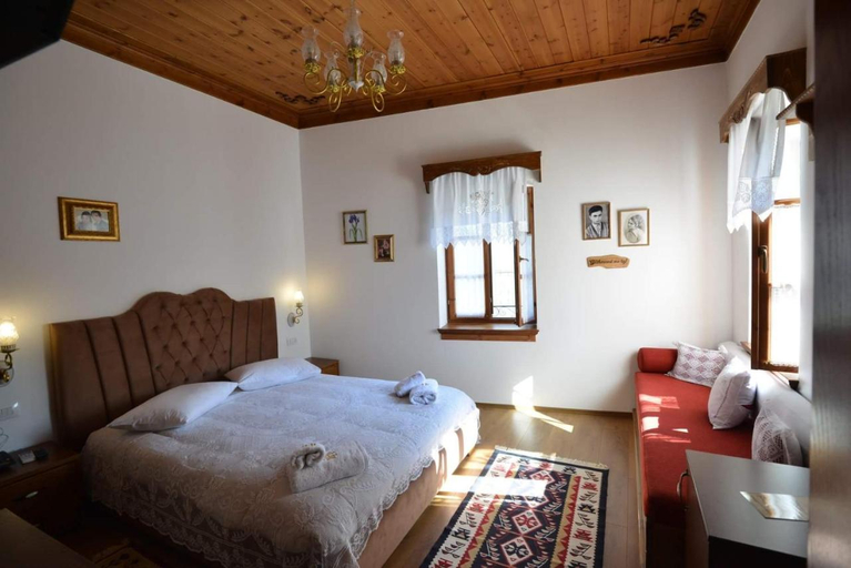 Bedroom 3, Bineri hotel Gjirokastra, Gjirokastrës