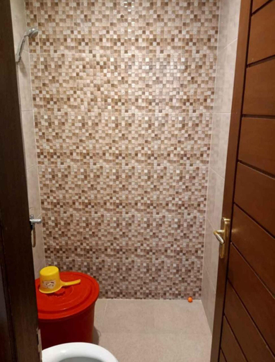 Bathroom 4, Royal Hotel & Villa Banyuwangi, Banyuwangi