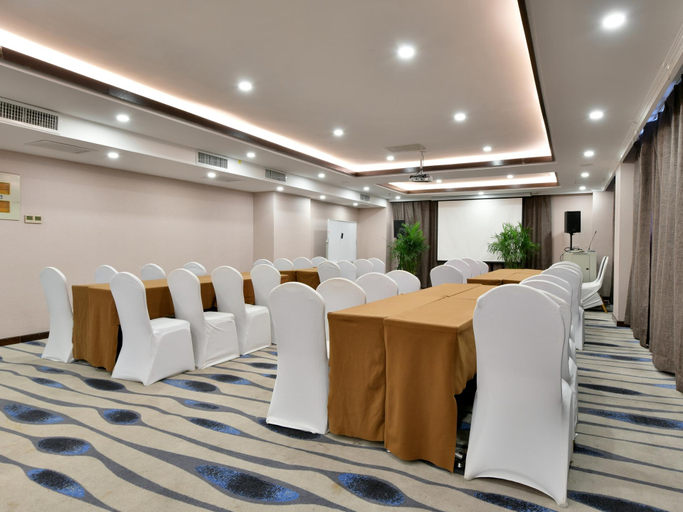 Business Facilities 5, QINGLONGDAJIUDIAN, Taiyuan