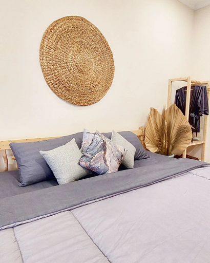 Bedroom 3, Summerfield Homestay and Cafe Pacitan, Pacitan