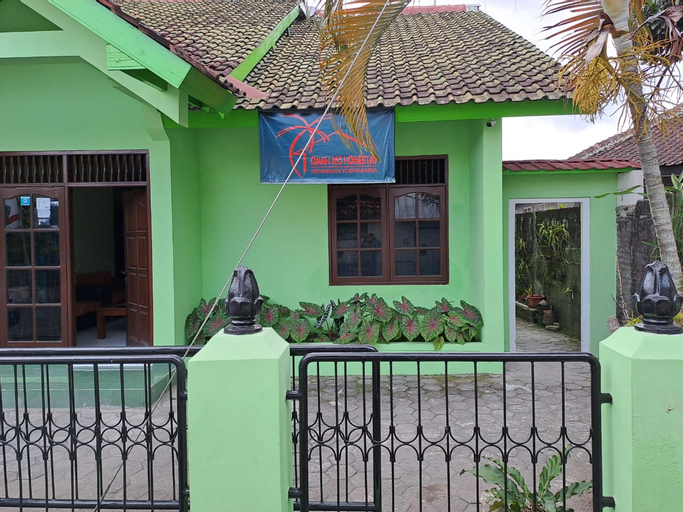 Exterior & Views 14