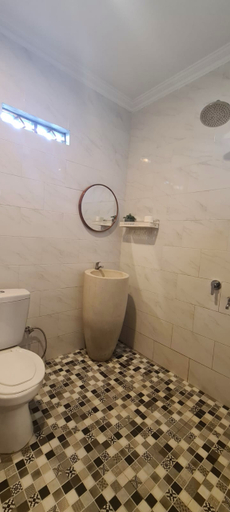 Bathroom 4, BNBVILLAJOGJA unit OVAL, Bantul