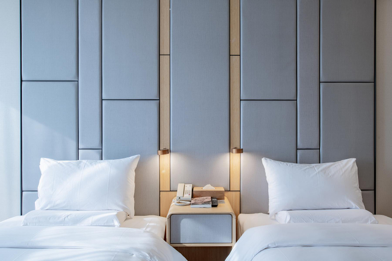 Bedroom 25