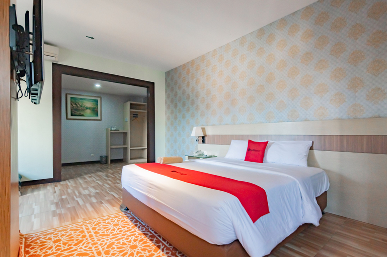 Bedroom 2, RedDoorz Premium near Bandung Station, Bandung