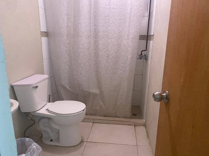 Bathroom 3, Beachside apartment for up to 5 people