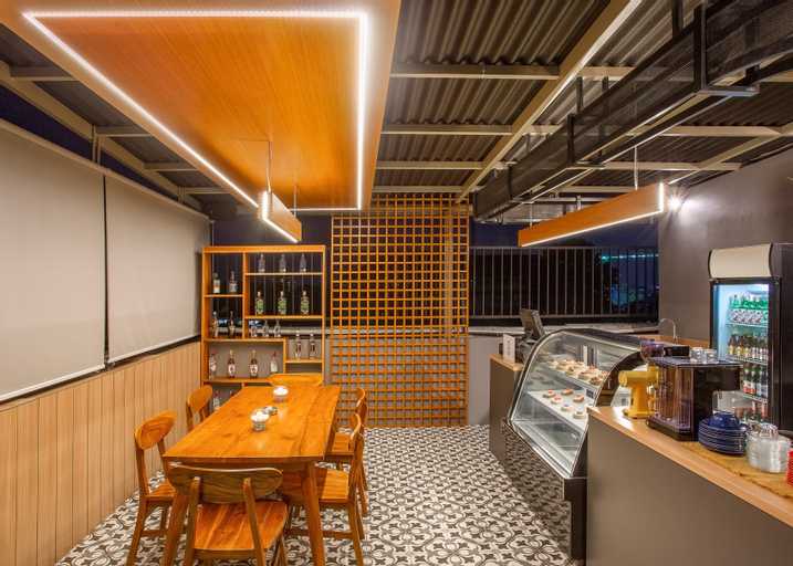 Food & Drinks 10