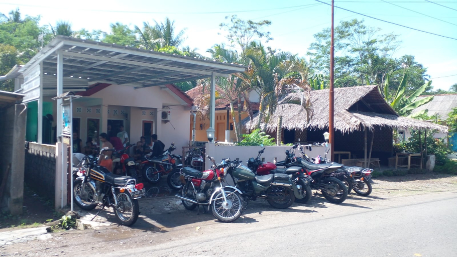 Exterior & Views 1, Fajar Homestay Batu Karas, Pangandaran