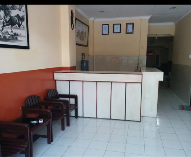 Public Area, Kartika Wijaya, Lombok