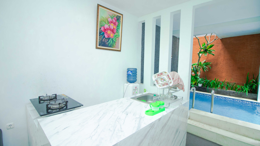 Dining Room 17