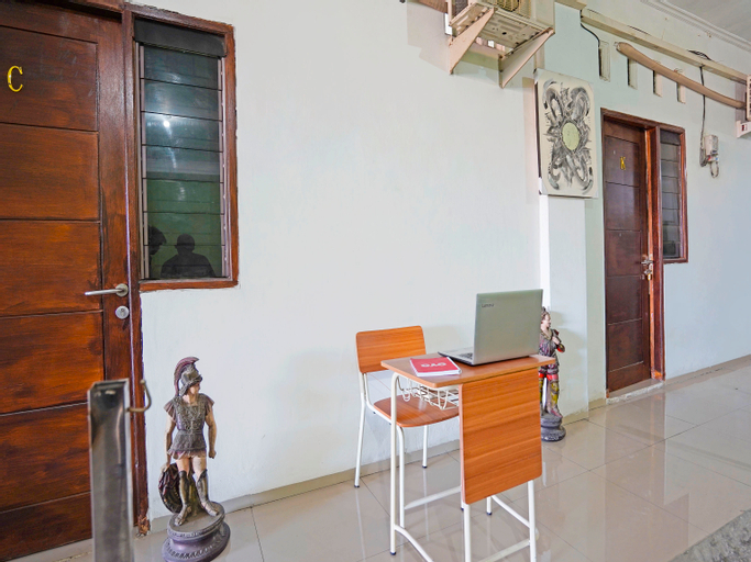 Others 5, OYO 91670 Mannsur Homestay Syariah, Sidoarjo