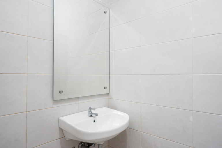 Bedroom 5, RedDoorz near Alun Alun Wonosobo 2, Wonosobo