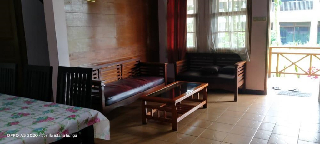 Others 2, Vila Pink, Bandung