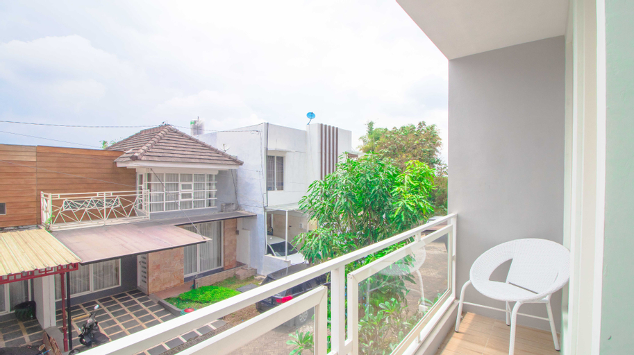 Exterior & Views 2