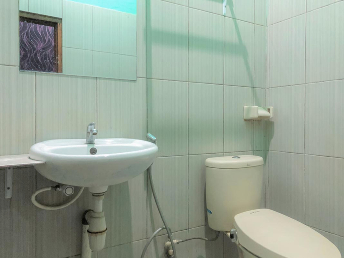 Bathroom 4, Edotel Syariah SMKN 2 Pinrang, Pinrang