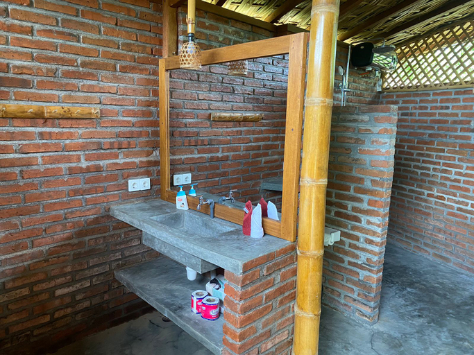 Others 3, WaVi Eco Hut, Buleleng