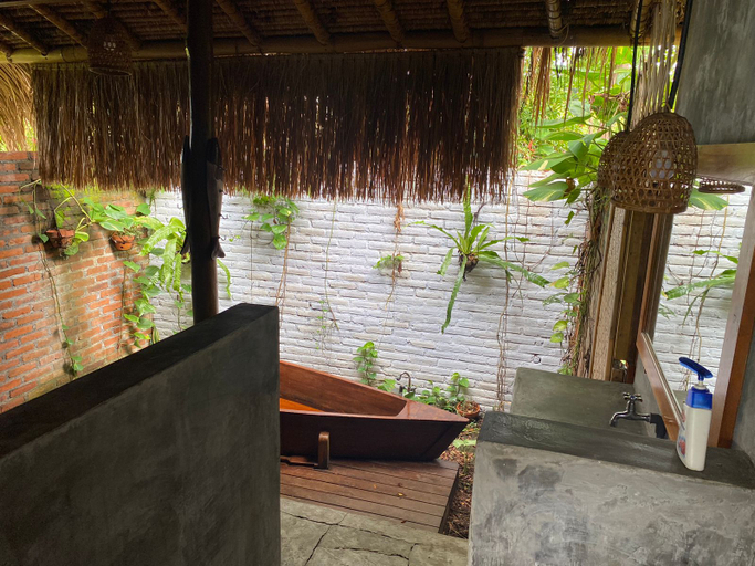 Bathroom 4, Wavi Cradle Cottage, Buleleng