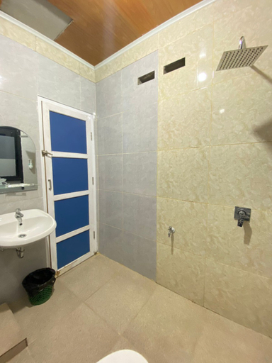 Bathroom 4, The Wish Hotel Syariah Solok, Solok