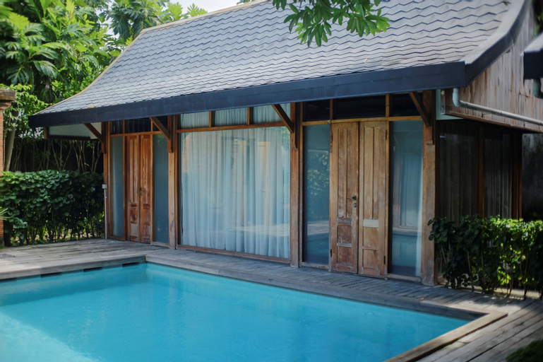 Swimming Pool 6