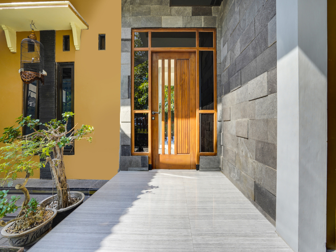 Exterior & Views 4, Boarding House Gresik Syariah, Gresik