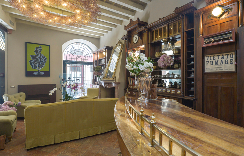 Food & Drinks 3, Santa Marta Suites, Milano