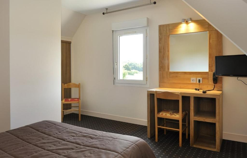 Bedroom 3, Logis Hotel du Labrador, Loiret