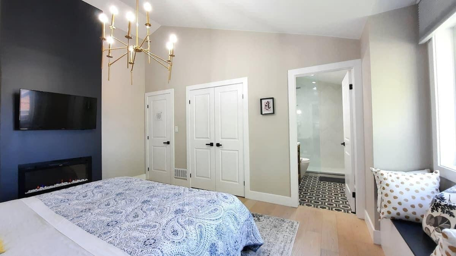 Bedroom 2, Inn On King Bed & Breakfast, Niagara