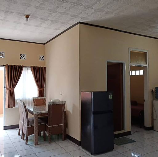 Dining Room 2, Qory Home Villa, Garut