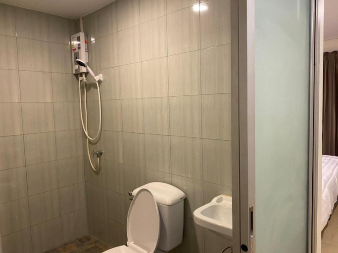 Bathroom 5, Mystays Phuket, Phuket Island