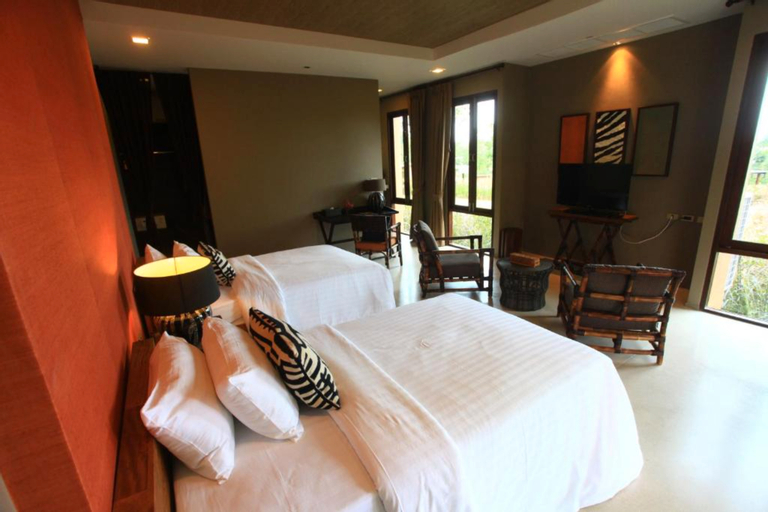 Mountain Creek Golf Resort & Residences - Tap to explore photos