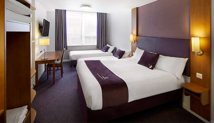 Bedroom 2, Premier Inn Edinburgh Leith Waterfront, Edinburgh