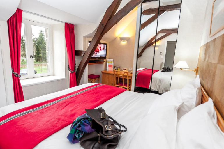 Bedroom 2, Logis Relais du Gué de Selle, Mayenne