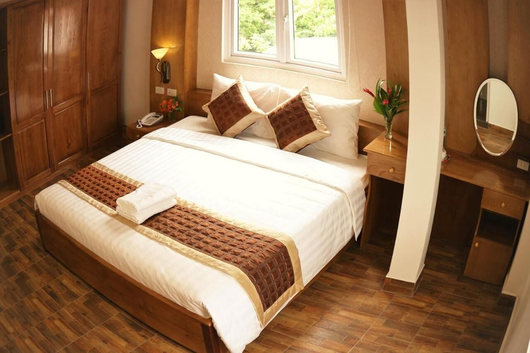 Bedroom 3, V Central Hotel, Vangvieng