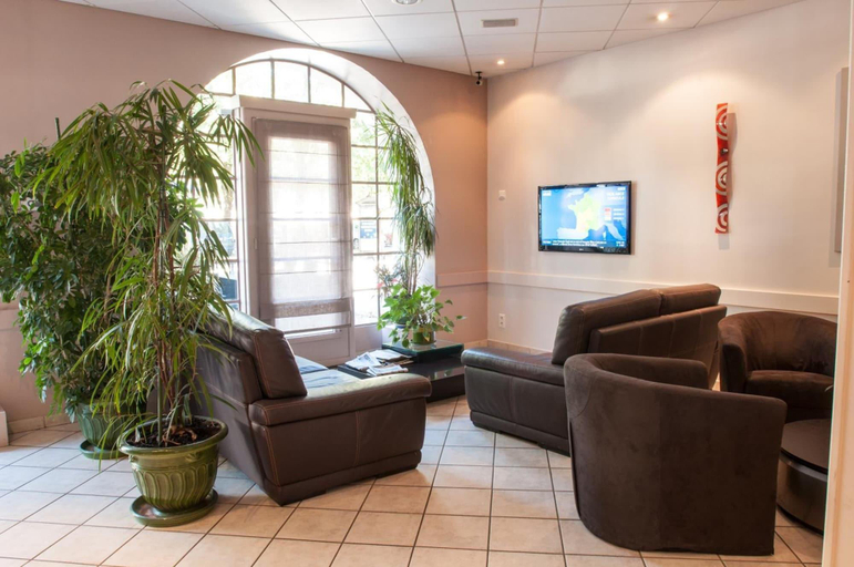 Public Area 3, Hôtel du Parc, Jura