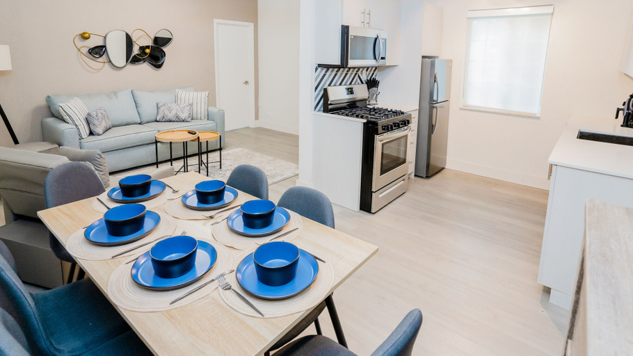 Others 1, Modern 2BR APT Pool 6Min Walk Miami Beach Kitchen 21, Miami-Dade