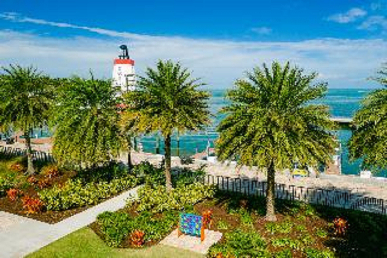 Exterior & Views 2, Faro Blanco Resort Marathon Florida Keys, Curio by Hilton, Monroe
