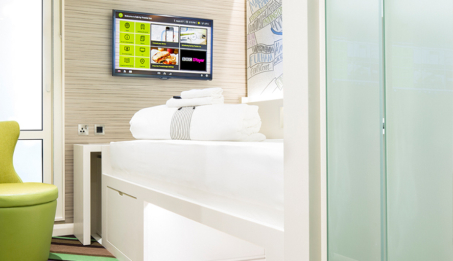 Bedroom 3, hub by Premier Inn London Tower Bridge, London