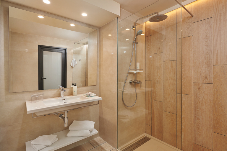 Bathroom 5, Protur Badía Park Aparthotel, Baleares