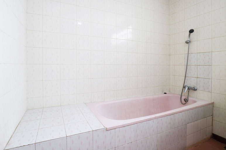 Bathroom 5