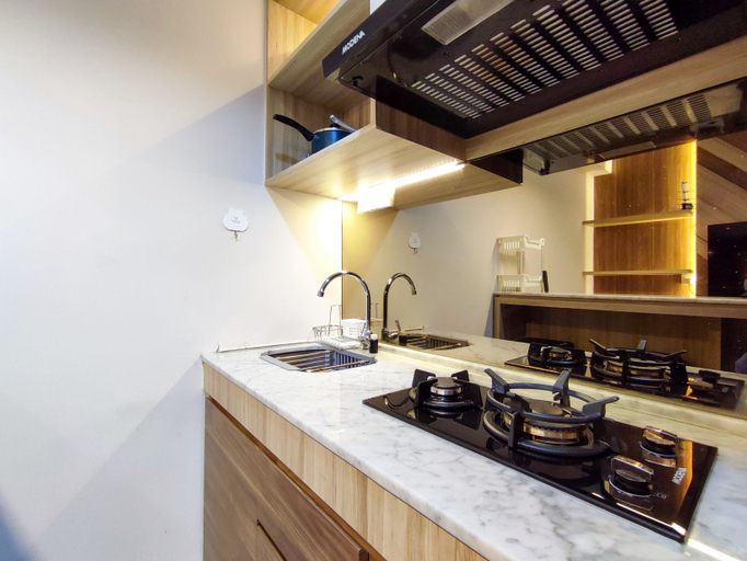 Others 5, Fancy and Nice 1BR with Extra Room at Amartha View Apartment By Travelio, Semarang