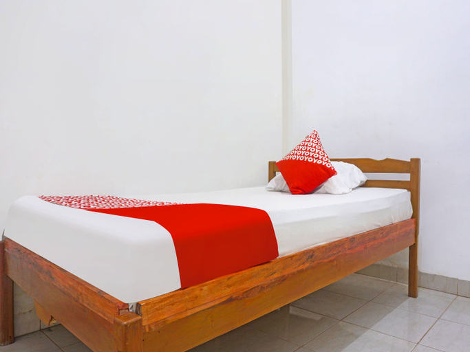 Bedroom 1, SPOT ON 91786 Kilana Homestay, Makassar